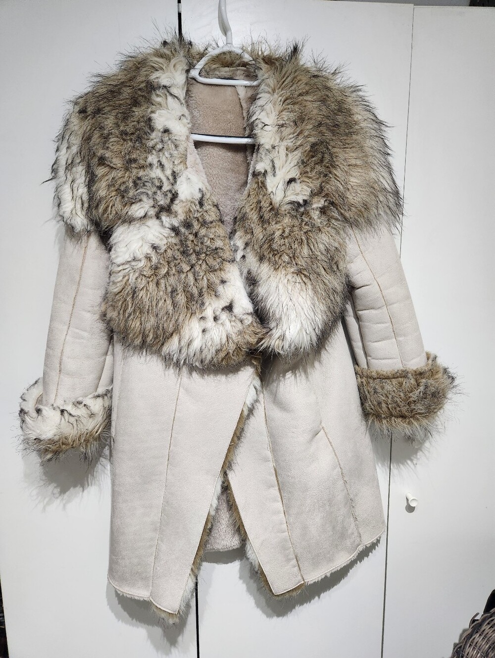 Penny Lane Womens Cream Faux Fur Trim Coat